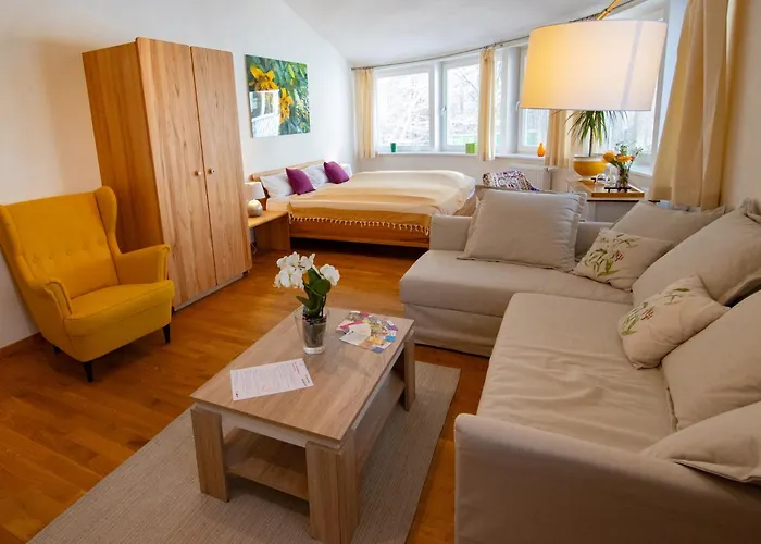 Am Michaelshof, Im  Haus Der Frühstückspension Neu Darchau